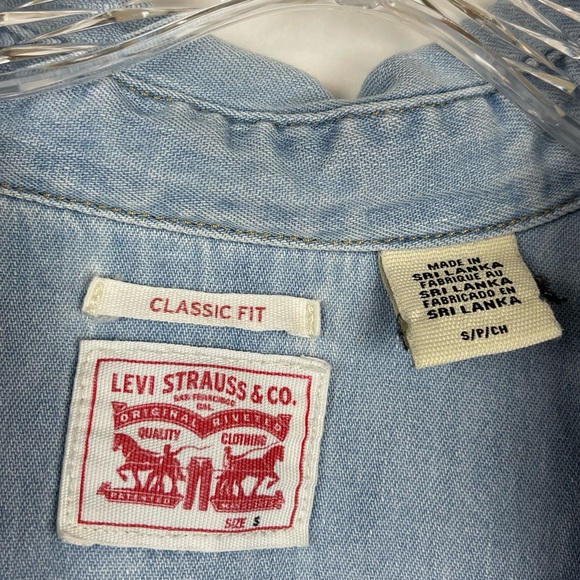 LEVI'S Get Up Embroidered Long Sleeve Denim Shirt Size Small - Picture 8 of 10